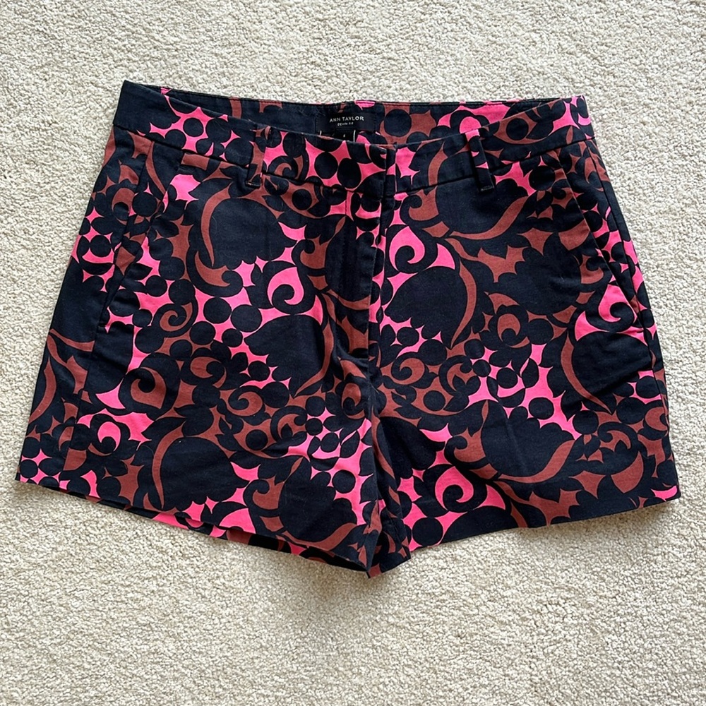 Ann Taylor Devin Fit Shorts, like new!